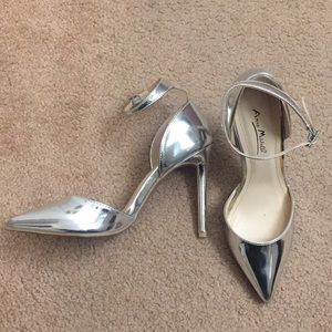 Anne Michelle high heels